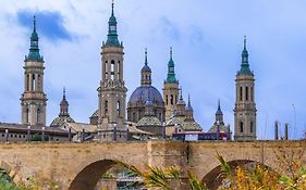 Apartamentos El Pilar Suites 3000